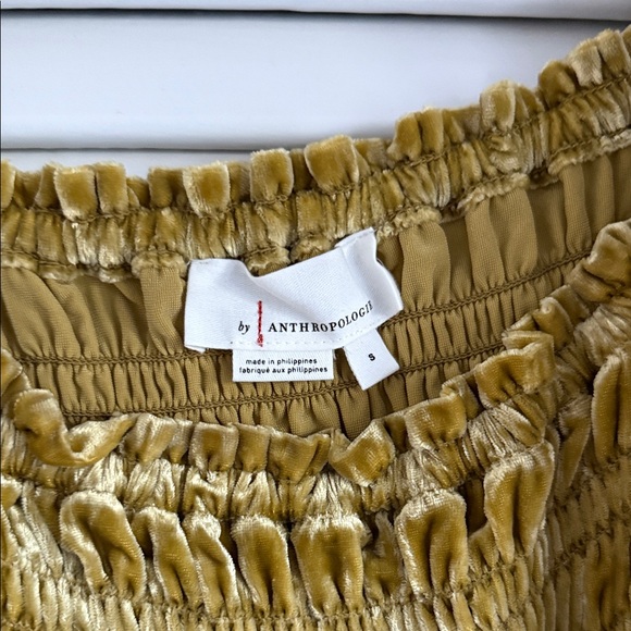 Elegant Olive Green Smocked Velvet Top - Picture 2 of 4